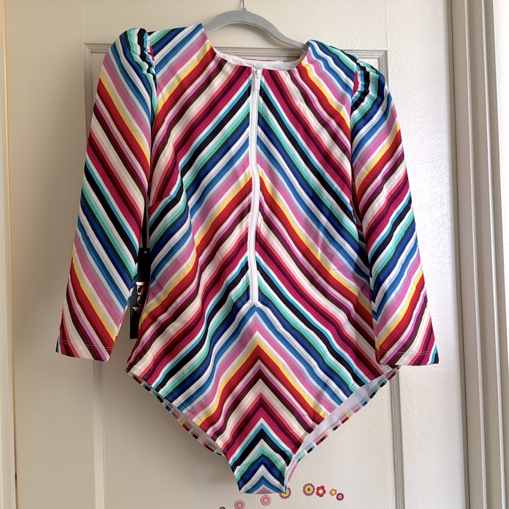 NWT Stylest puff-sleeve sculpting swimsuit